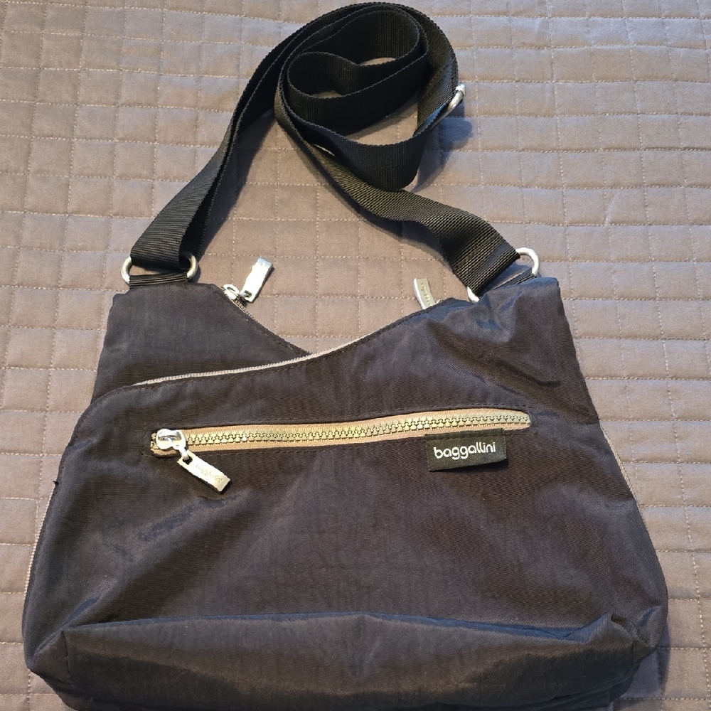 Baggallini Black Crossbody Bag